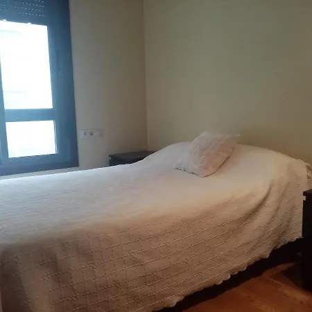 Cómodo Piso 2 Hab. Cerca Estación Autobuses Apartamento *